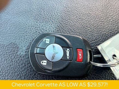 Used 2006 Chevrolet Corvette Coupe w/ Preferred Equipment Group RWD image 27