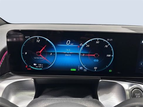 Certified 2023 Mercedes-Benz EQB 300 4MATIC image 18