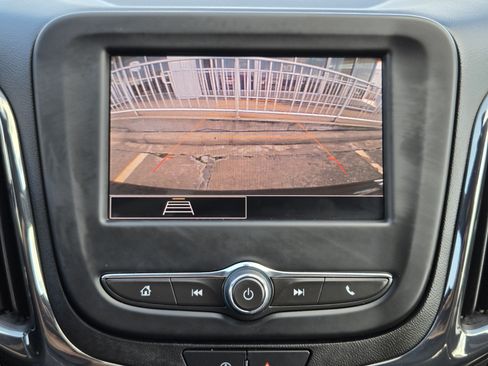 Used 2022 Chevrolet Equinox RS AWD/4WD image 13