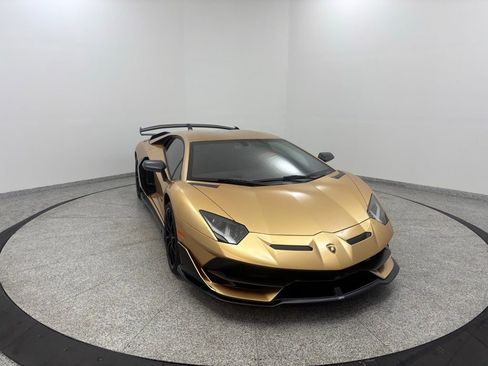 Used 2019 Lamborghini Aventador SVJ image 20