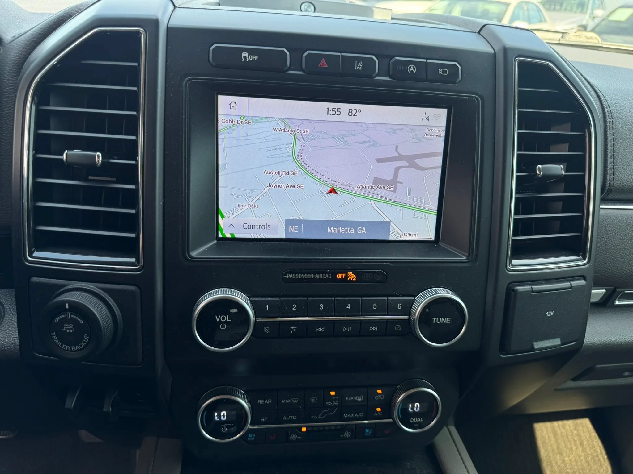 Used 2020 Ford Expedition Limited w/ Special Edition Package RWD image 25
