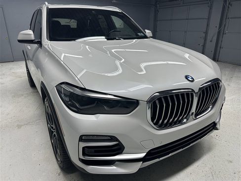 Used 2021 BMW X5 xDrive40i w/ Premium Package image 9