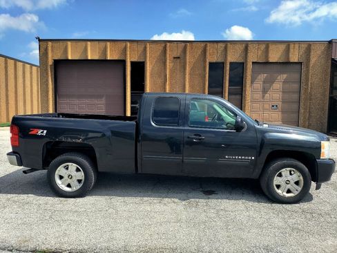 Used 2009 Chevrolet Silverado 1500 LTZ w/ Safety Package image 4