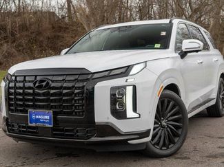 Used 2024 Hyundai Palisade Calligraphy video 1