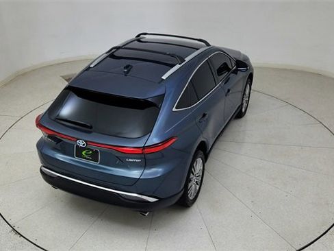 Used 2023 Toyota Venza Limited image 82