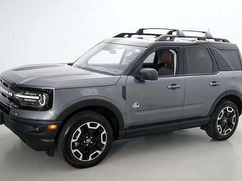 Used 2024 Ford Bronco Sport Outer Banks w/ Tech Package AWD/4WD image 8