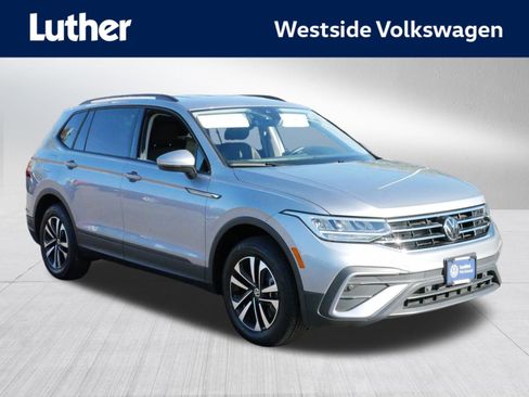 Certified 2024 Volkswagen Tiguan S image 1