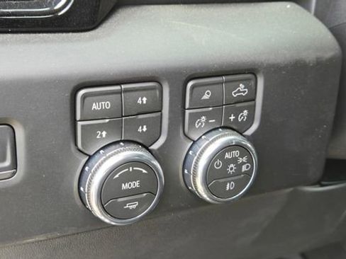 New 2026 GMC Sierra 1500 AT4X w/ LPO, Black Badging Package AWD/4WD image 15