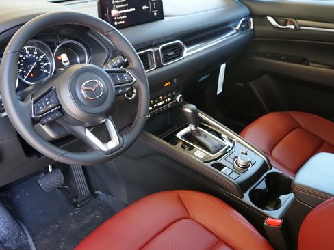 New 2025 MAZDA CX-5 Carbon Edition image 11