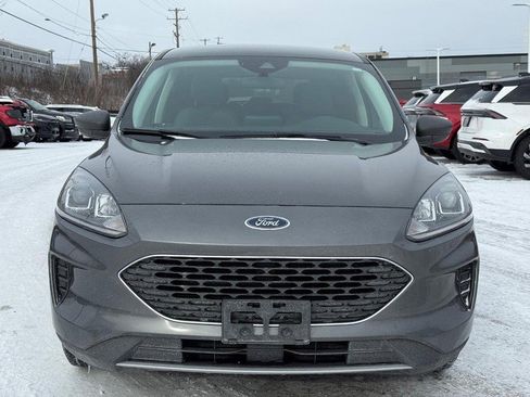 Certified 2022 Ford Escape SE w/ Cold Weather Package image 12