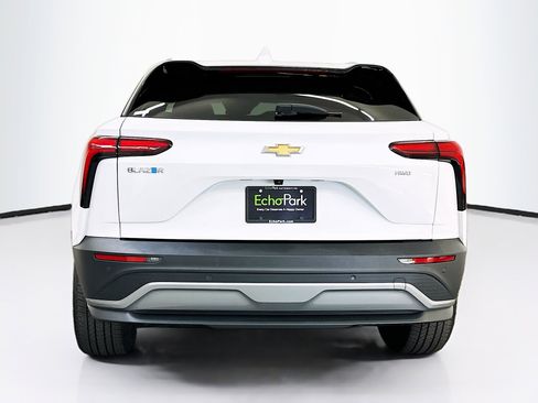 Used 2024 Chevrolet Blazer EV LT AWD/4WD image 7