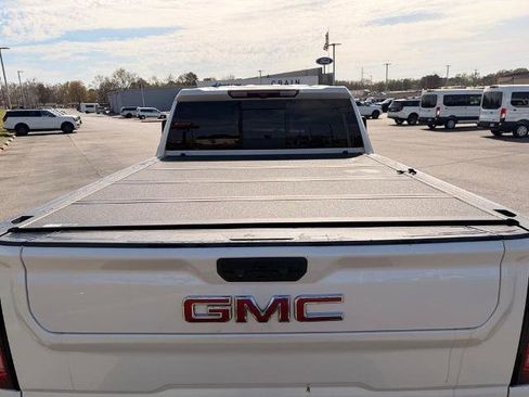 Used 2022 GMC Sierra 2500 Denali AWD/4WD image 9