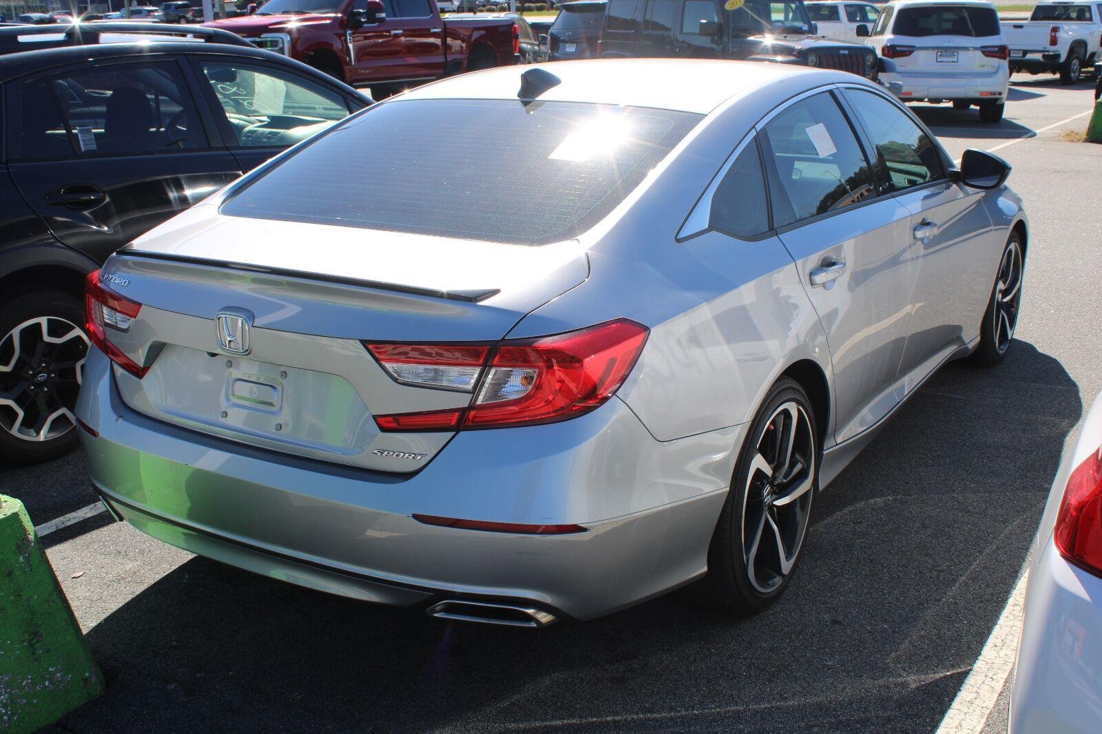 Used 2021 Honda Accord Sport image 6