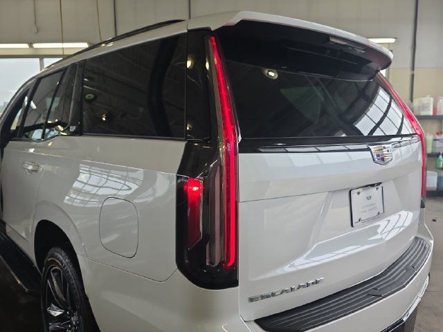 Certified 2023 Cadillac Escalade Sport w/ LPO, Illumination Package AWD/4WD image 37