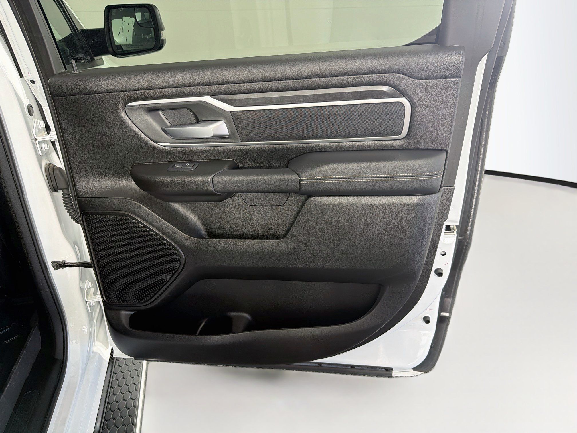 Used 2023 RAM 1500 Big Horn AWD/4WD image 29