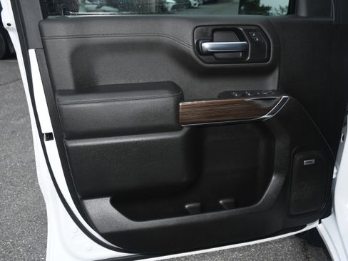 Used 2020 Chevrolet Silverado 1500 RST w/ All-Star Edition image 9