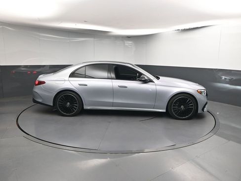 Used 2024 Mercedes-Benz E 350 4MATIC Sedan image 24