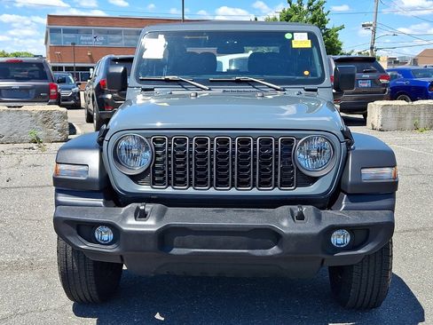 Used 2025 Jeep Wrangler Sport AWD/4WD image 2