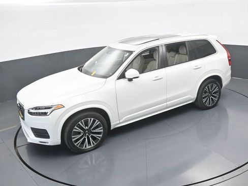 Used 2020 Volvo XC90 T5 Momentum w/ Protection Package Premier image 48