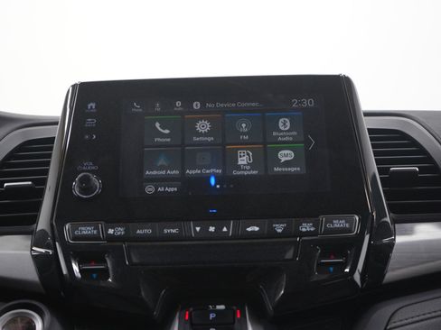 Used 2018 Honda Odyssey EX-L image 16