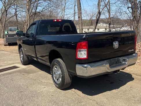 Used 2021 RAM 2500 Tradesman w/ Chrome Appearance Group image 4