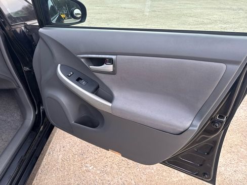 Used 2011 Toyota Prius Five image 24