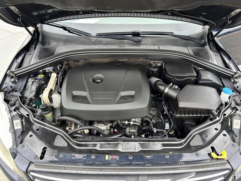 Used 2016 Volvo XC60 T5 Premier w/ Proximity Package image 10