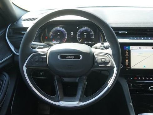 New 2026 Jeep Grand Cherokee Limited image 16