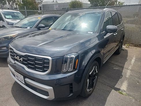 Certified 2023 Kia Telluride S AWD/4WD image 4