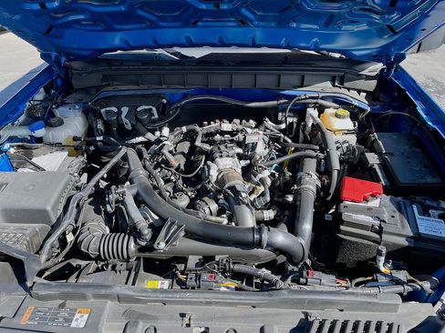 Used 2023 Ford Bronco Base image 27