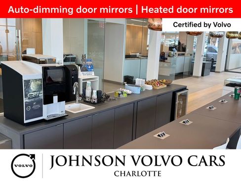 Certified 2025 Volvo XC40 B5 Plus image 7