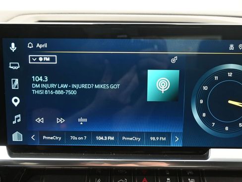 Used 2024 Chevrolet Silverado 2500 LT w/ Convenience Package image 21