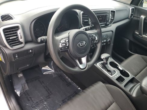 Used 2019 Kia Sportage LX FWD image 13
