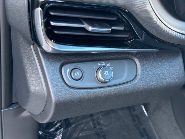 New 2026 Buick Envista Sport Touring FWD image 21