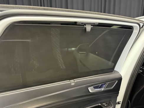 Used 2024 Volkswagen Atlas Cross Sport SEL R-Line image 20