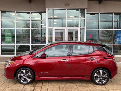 Used 2018 Nissan Leaf SL w/ SL Technology Package image 4