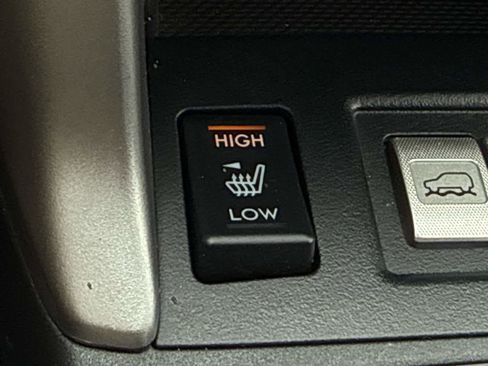 Used 2018 Subaru Forester 2.5i Premium AWD/4WD image 21