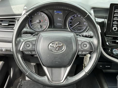 Used 2023 Toyota Camry SE FWD image 11