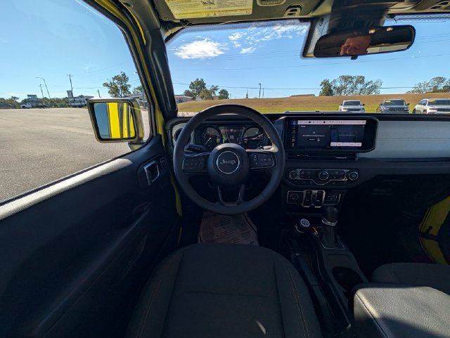 Used 2024 Jeep Wrangler Unlimited w/ Dual Top Group AWD/4WD image 13