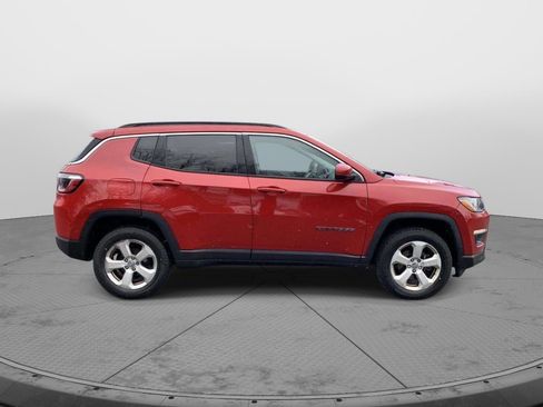 Used 2018 Jeep Compass Latitude w/ Popular Equipment Group image 2