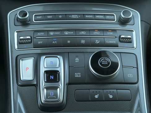 Used 2023 Hyundai Santa Fe SEL FWD image 14