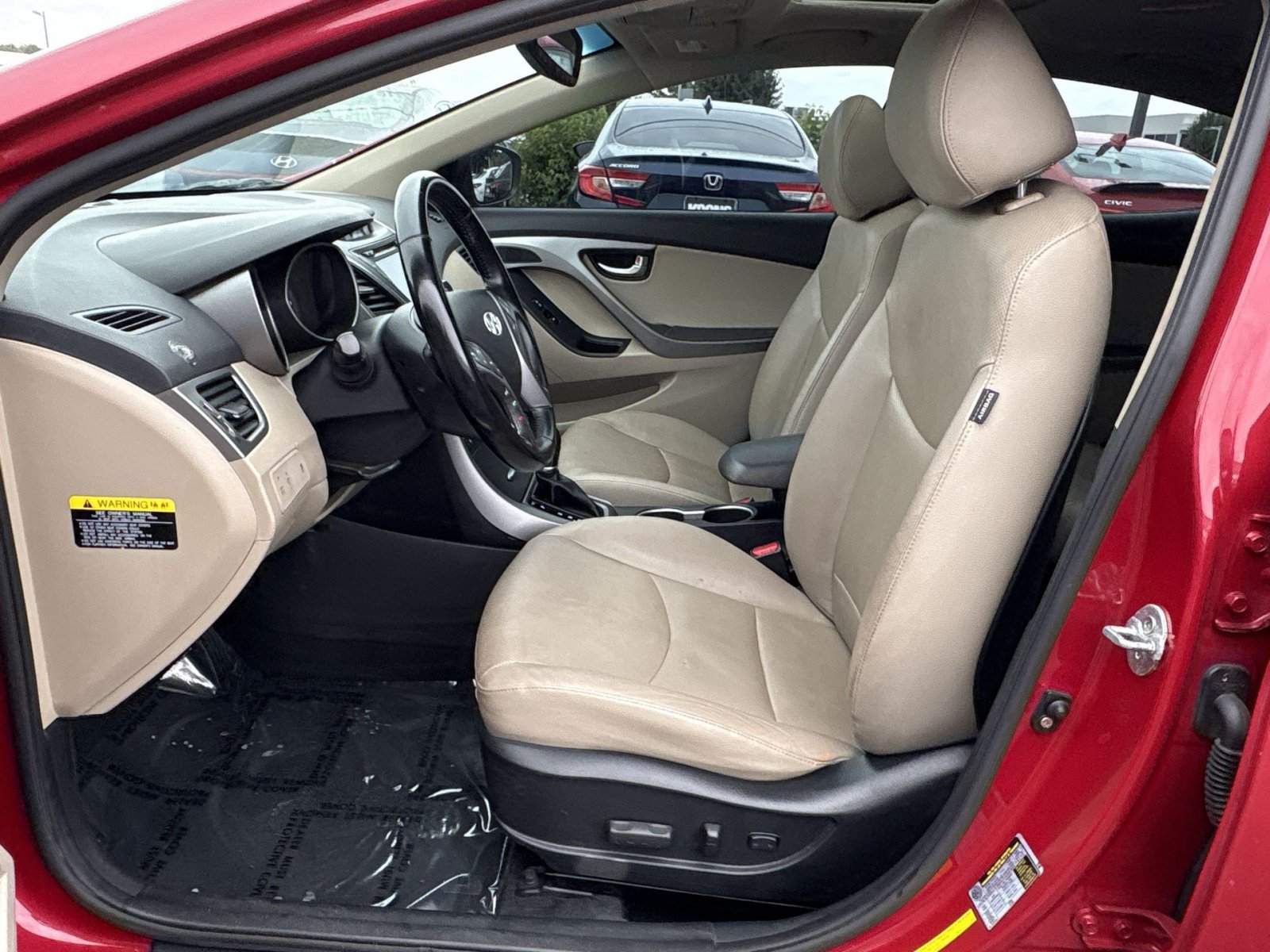Used 2015 Hyundai Elantra Limited w/ Option Group 05 FWD image 13