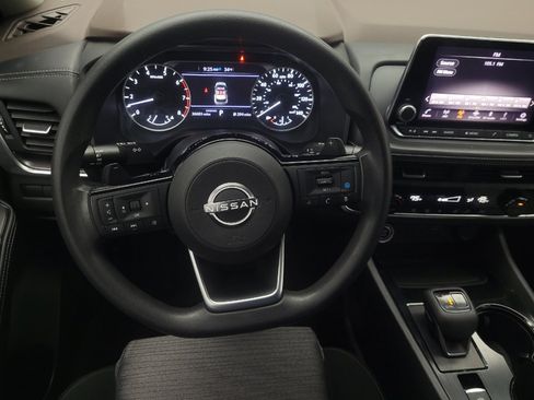 Used 2023 Nissan Rogue SV image 22