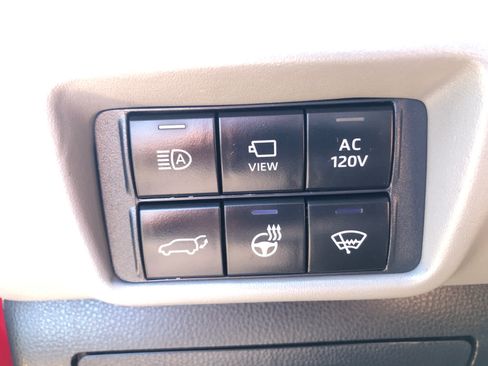 Used 2021 Toyota Highlander Platinum AWD/4WD image 12