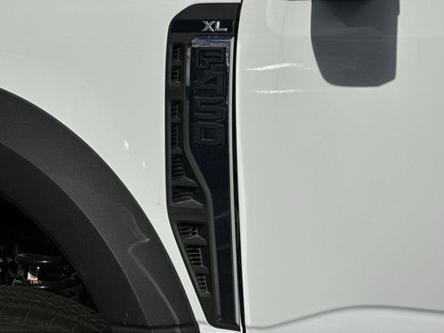 New 2026 Ford F450 XL w/ XL Chrome Package image 46