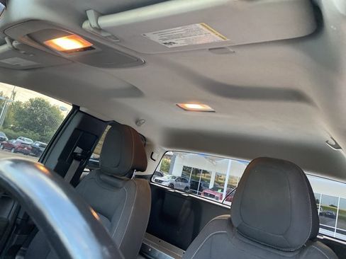 Used 2022 Chevrolet Colorado LT w/ Fleet Safety Package RWD image 29