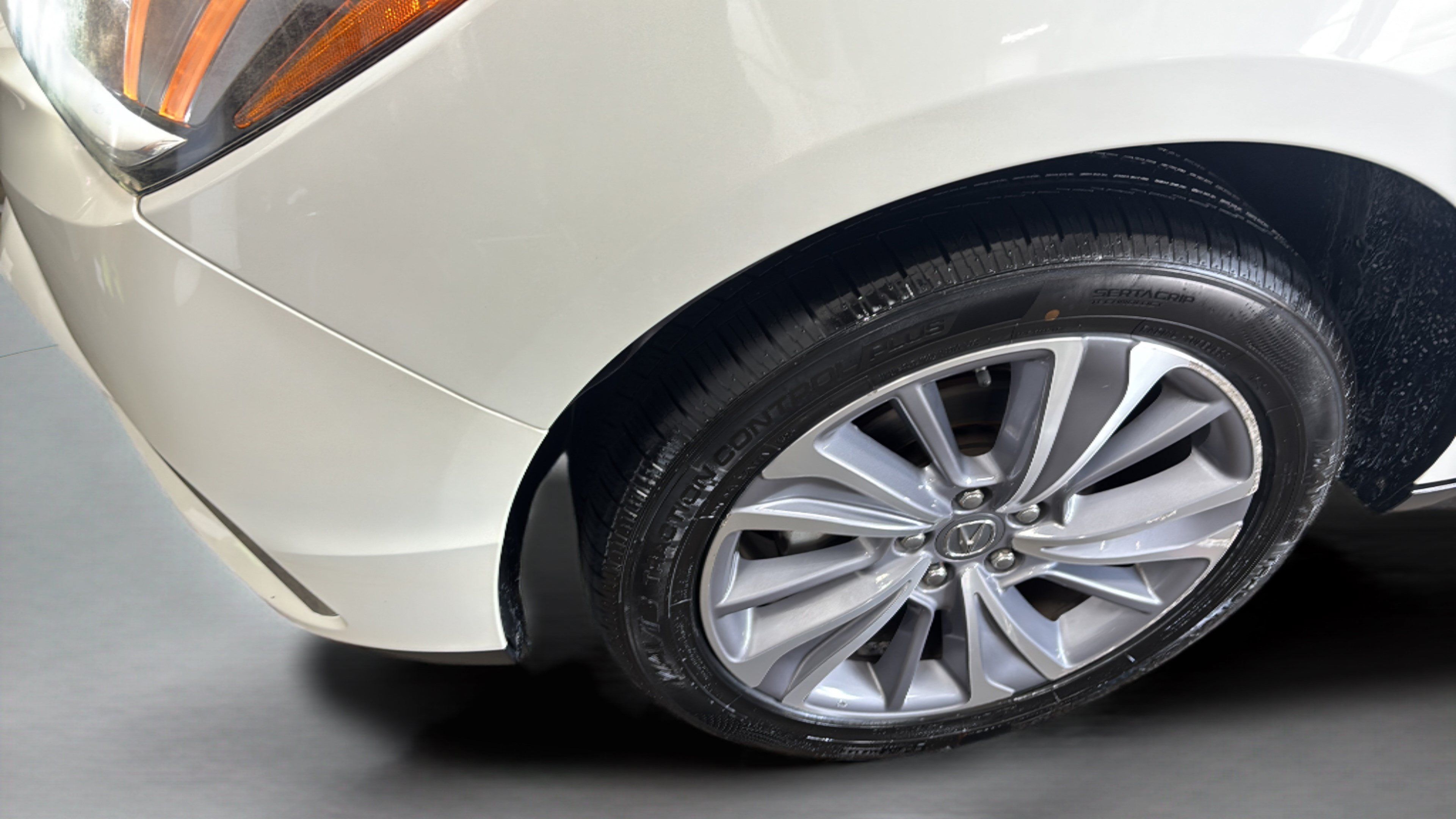 Used 2018 Acura MDX w/ Technology Package FWD image 35
