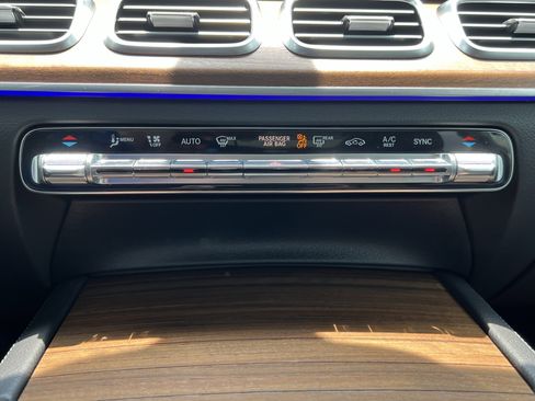 Certified 2024 Mercedes-Benz GLE 350 4MATIC w/ AMG Line Exterior image 29