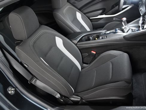 Used 2021 Chevrolet Camaro LT image 28