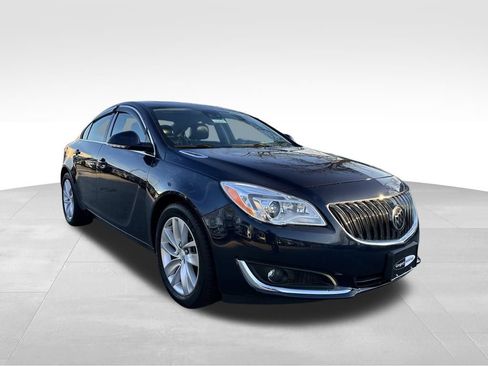 Used 2016 Buick Regal Premium w/ Driver Confidence Package #2 image 6